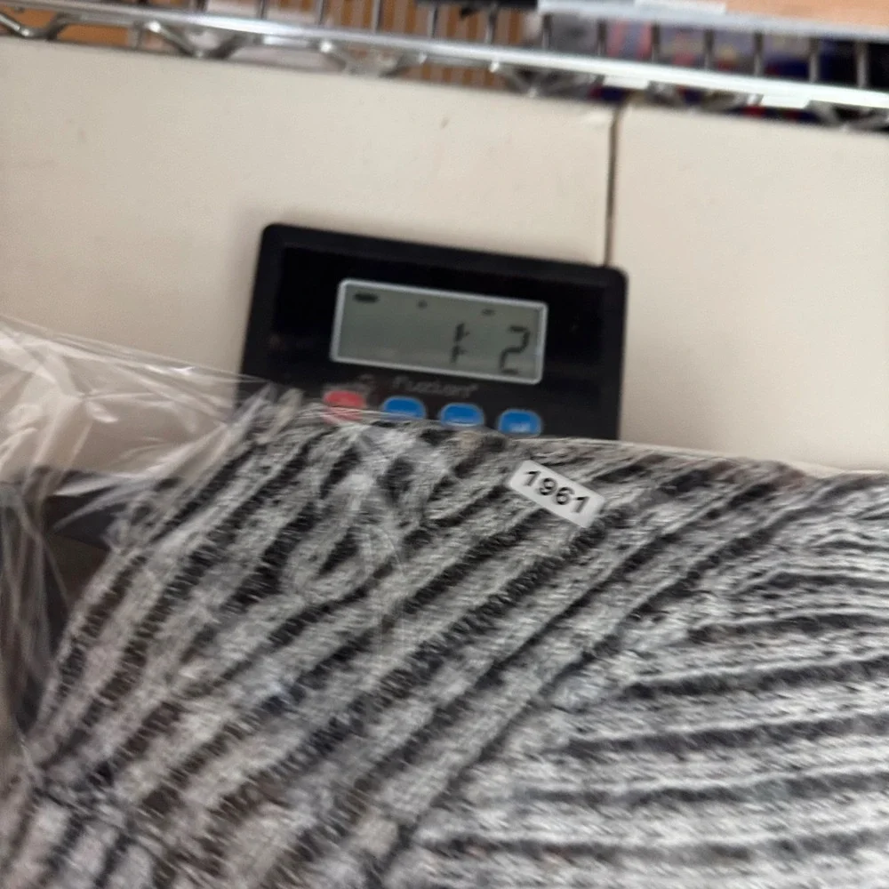 H&M‎ Mens XL Grey Black Striped Ribbed Knit Raglan Crewneck Sweater